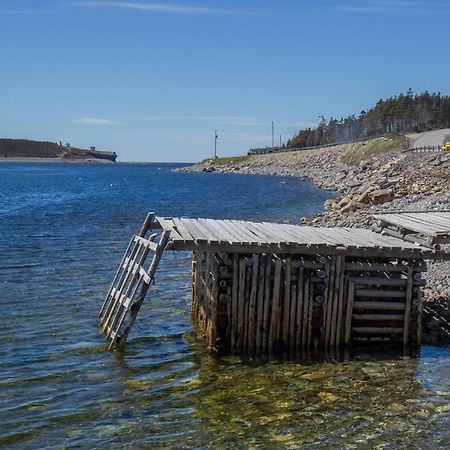 A Wave From It All Port Saunders Exterior photo