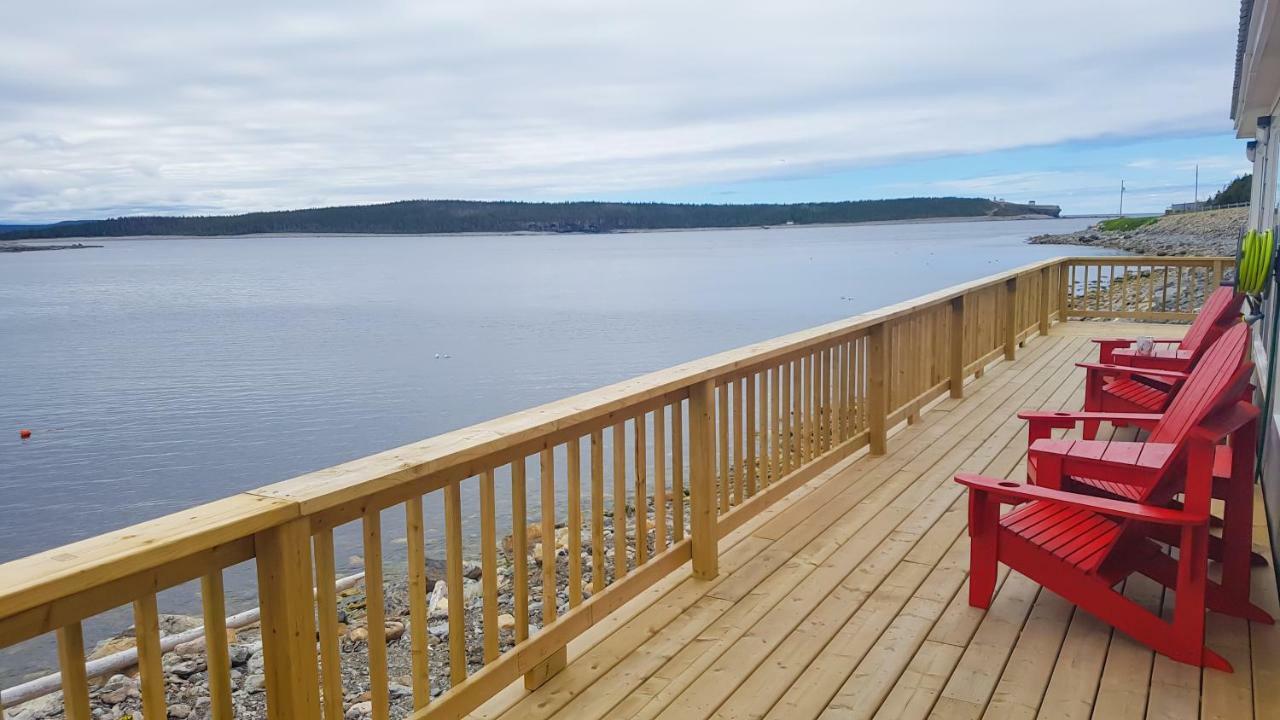 A Wave From It All Port Saunders Exterior photo